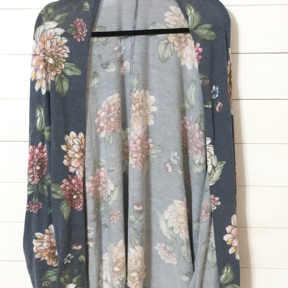 Loose Dolman Floral Cardigan